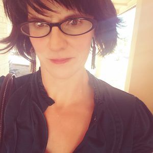 Meet your Posher, Holly